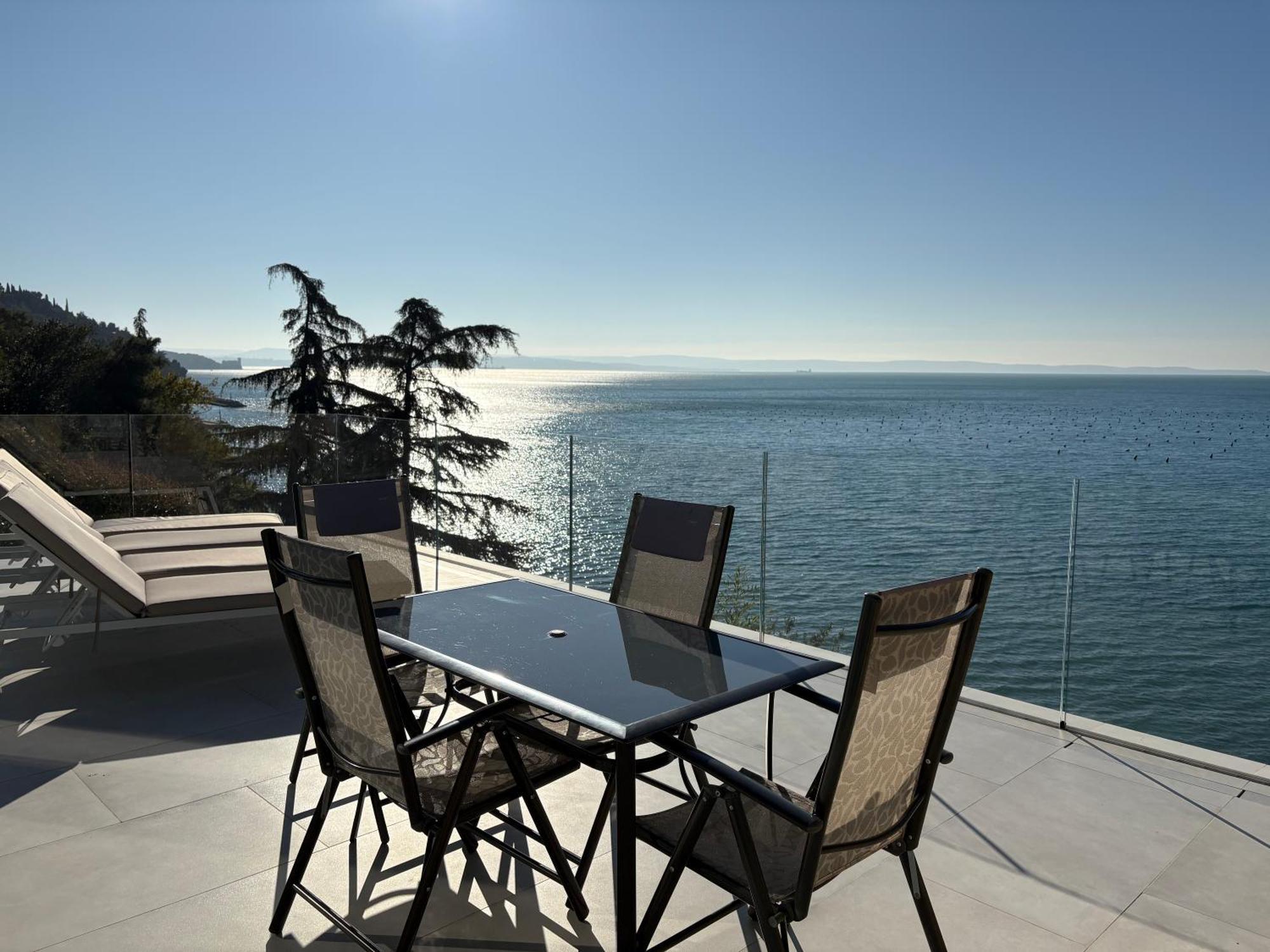 Seaside Resort Trieste Exterior photo